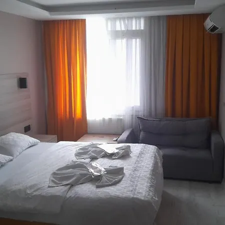 Moon Sirinevler Стамбул