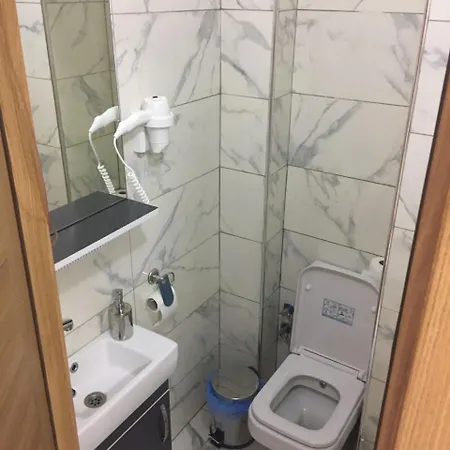 Отель Moon Sirinevler 2*