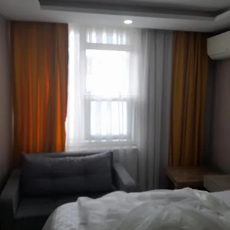 Moon Sirinevler Hotel