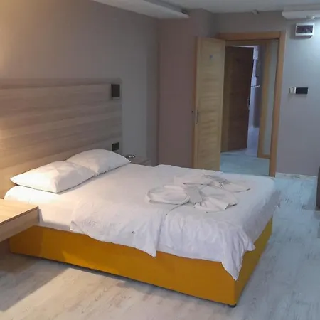 Otel Moon şirinevler 2*
